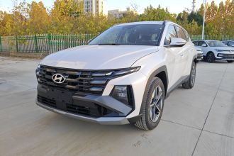 现代 2025款 途胜L 1.5T 精英版