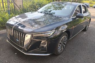 红旗H5 2025款 2.0T 自动旗畅版