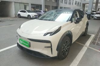 极氪X 2025款 四座后驱魔方版