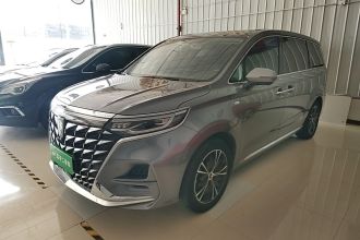 荣威iMAX8 2023款 400TGI 越享版