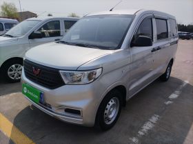 五菱汽车 五菱宏光V 2022款 1.5L劲取版电动助力LAR
