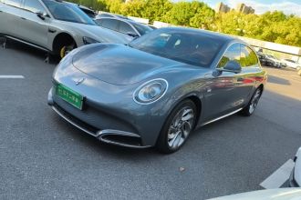 欧拉闪电猫 2022款 555km 尊贵版