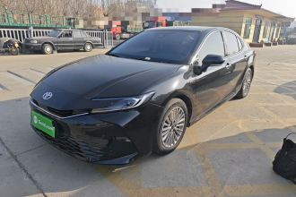 丰田 凯美瑞 2024款 双擎 2.0HGVP 豪华版