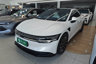极氪007 2025款 后驱智驾版 75kWh