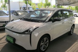 奔腾NAT 2023款 PRO 舒享出行加长版 425km