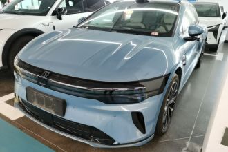 极氪007GT 2025款 四驱智驾版 75kWh