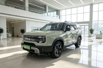 北京越野BJ30 2024款 1.5T 魔核电驱进阶版