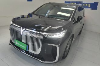 岚图汽车 岚图梦想家 2025款 PHEV 四驱尊贵鲲鹏版