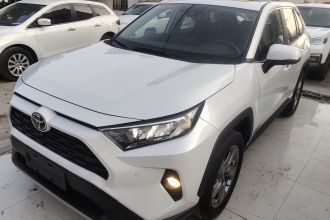 丰田 RAV4荣放 2022款 2.0L CVT两驱风尚Plus版