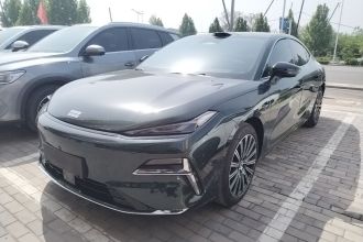 吉利银河 银河星耀8 2025款 130km EM-P 星舰版