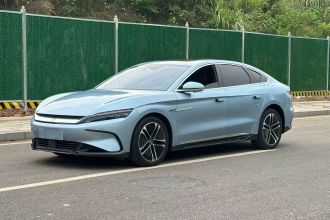 比亚迪 汉 2023款 EV 冠军版 605KM前驱尊贵型