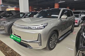 吉利银河 银河M9 2025款 210km 四驱领航版