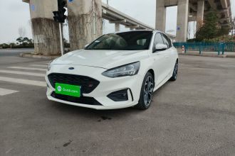 福特 福克斯 2021款 两厢 EcoBoost 180 自动ST Line