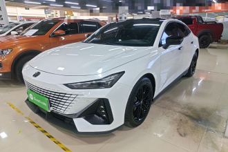 长安UNI-V 2023款 1.5T 尊贵型