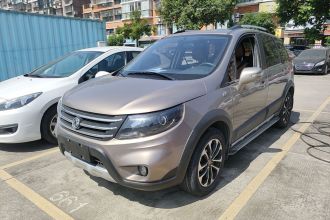 东风风行 景逸X5 2015款 1.6L 手动尊享型