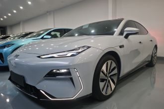 吉利银河 银河E8 2024款 665km 后驱星舰 远航版