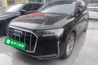 奥迪Q7 2023款 45 TFSI quattro S line运动型