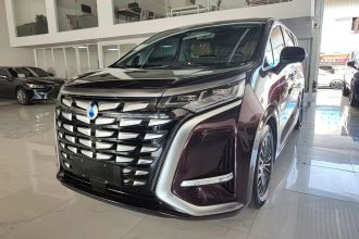 腾势D9 2022款 DM-i 970 四驱旗舰型