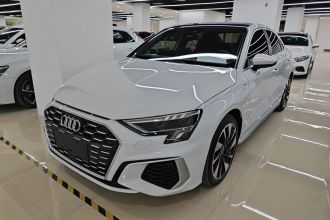 奥迪A3 2023款 A3L Limousine 35 TFSI 时尚运动型