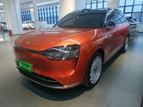 鸿蒙智行 问界M9 2024款 增程 Ultra版 52kWh 5座版