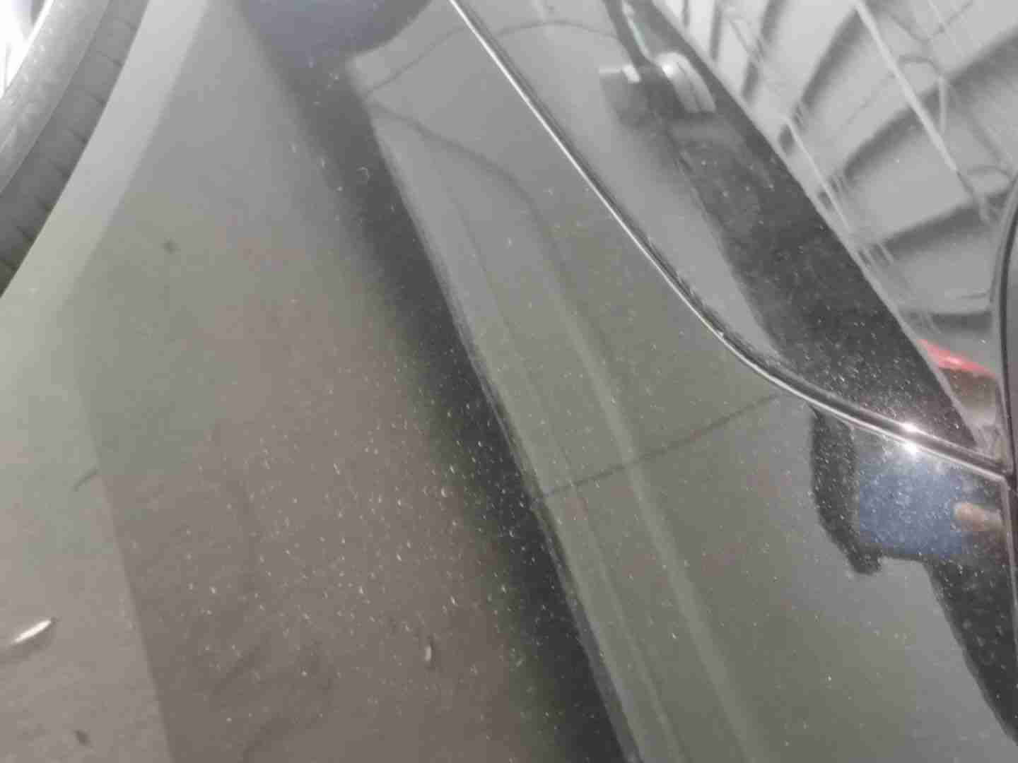 后保险杠拆卸痕迹实拍