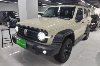 坦克300 2025款 2.0T 汽油征服者