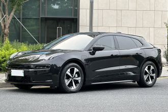 极氪001 2022款 长续航双电机 WE版