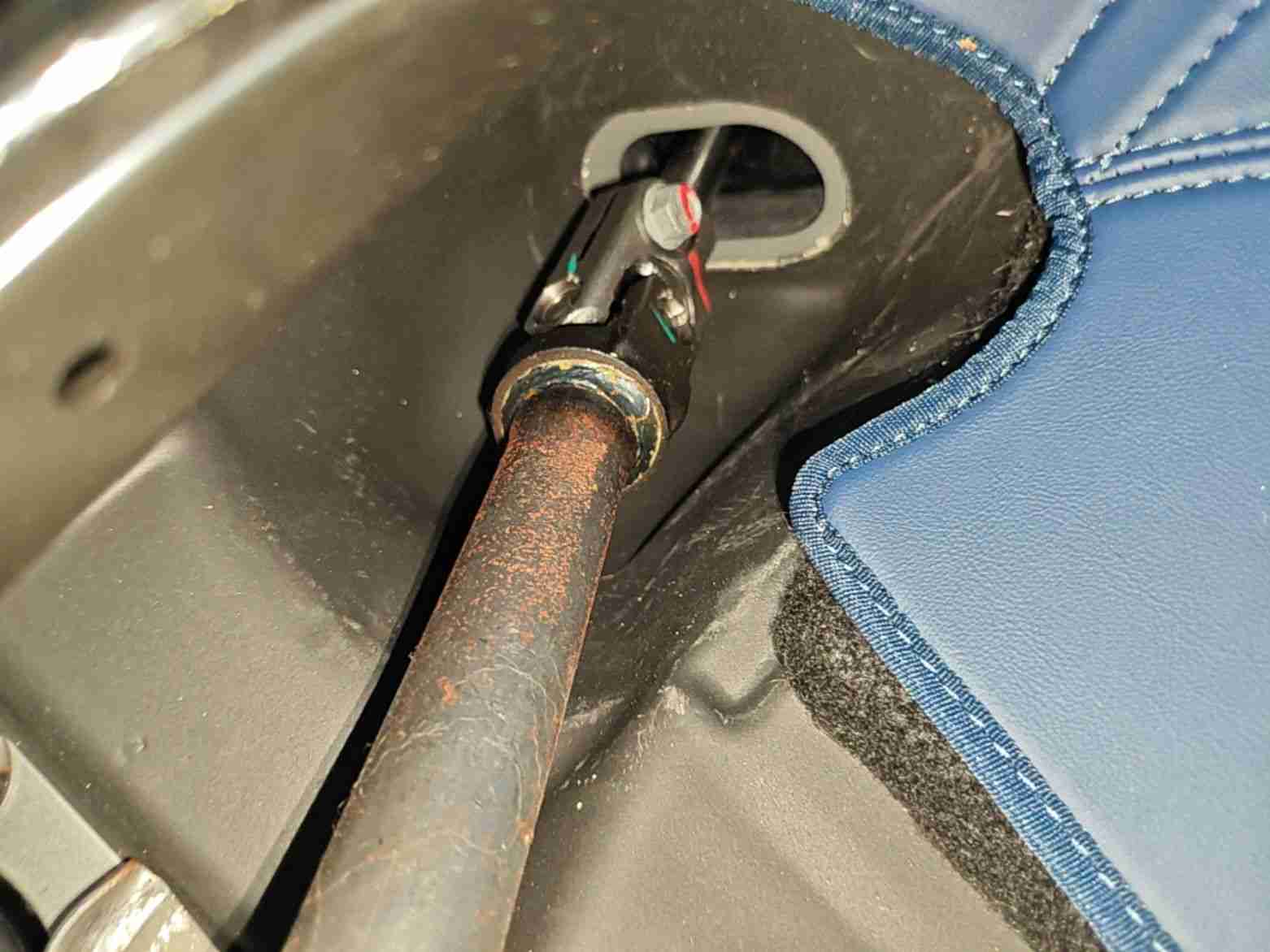 转向柱表面浮锈实拍