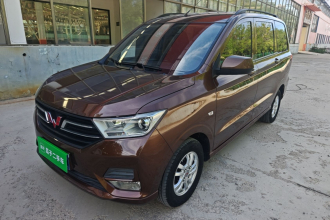 五菱汽车 五菱宏光 2021款 改款1.5L S标准型 电动助力LAR