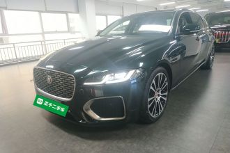捷豹XFL 2024款 2.0T P250 两驱尊享豪华版