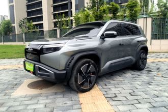 方程豹 钛3 2025款 501KM 四驱Ultra版
