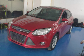 福特 福克斯 2012款 两厢 1.6L 自动风尚型