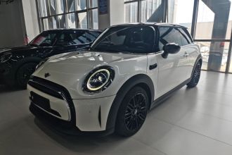MINI 2023款 改款 1.5T COOPER 艺术家