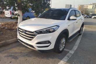 现代 途胜 2018款 1.6T 双离合两驱15周年特别版