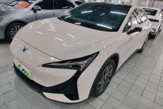 ARCFOX极狐 极狐 阿尔法S5 2024款 560PRO 185kW