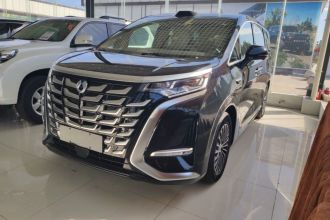 腾势D9 2025款 DM-i 四驱尊航型