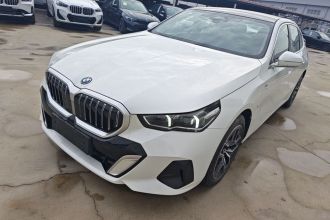 宝马i5 2024款 eDrive 35L M运动套装