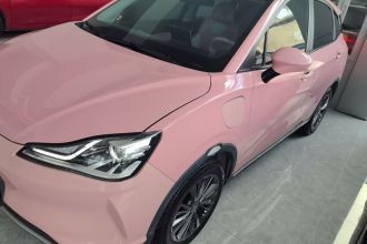 哪吒汽车 哪吒V 2022款 潮 400 Lite 粉色定制款