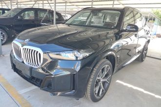 宝马X5 2026款 改款 xDrive 30Li 尊享型M运动曜夜套装