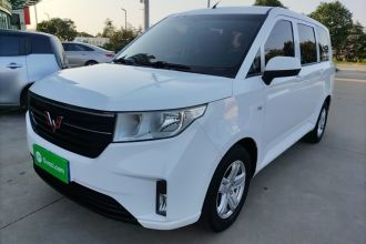 五菱汽车 五菱宏光PLUS 2019款 1.5T 手动舒适型 7座