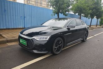 比亚迪 汉 2023款 DM-i 冠军版 121KM 尊贵型