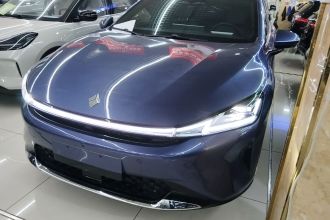 宝骏享境 2025款 插混 140km豪华版
