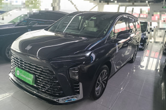 别克GL8新能源 2026款 陆尊 奢享版