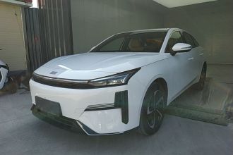 吉利银河 银河L6 2024款 125km PLUS 龙腾版