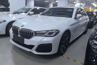 宝马5系 2022款 改款三 530Li 尊享型 M运动套装