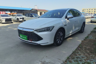 比亚迪 秦PLUS 2024款 荣耀版 DM-i 55KM领先型