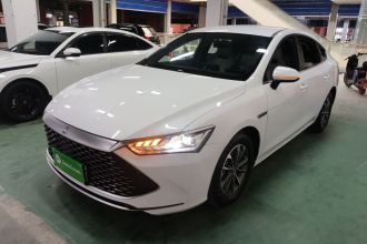 比亚迪 秦PLUS 2024款 荣耀版 DM-i 55KM领先型