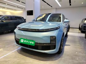 理想汽车 理想L8 2025款 Ultra 智能焕新版