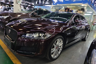 捷豹XFL 2020款 XFL 2.0T P200 两驱赛旗版