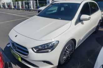 奔驰B级 2021款 B 180 时尚型